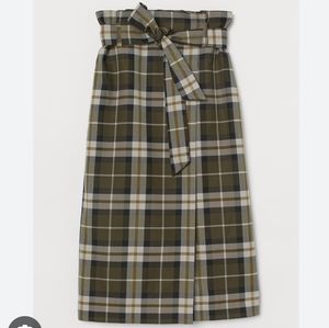 H & M Green Plaid High Waisted Skirt